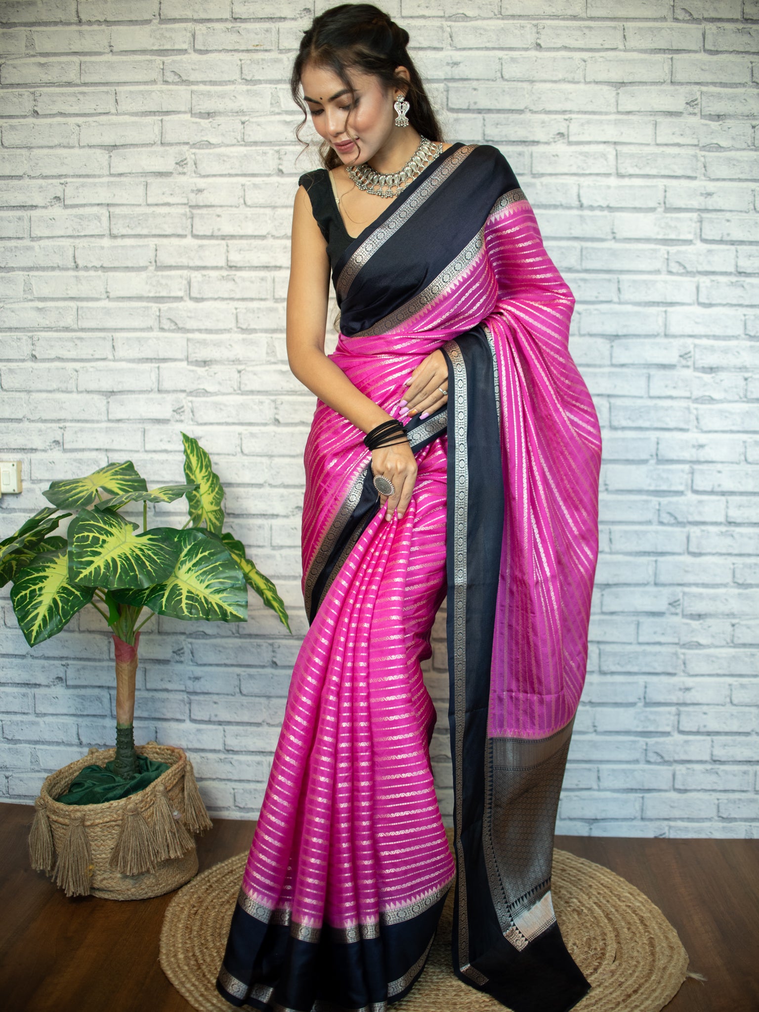 Banarasi Cotton Silk Saree with Satin Contrast Border-Pink