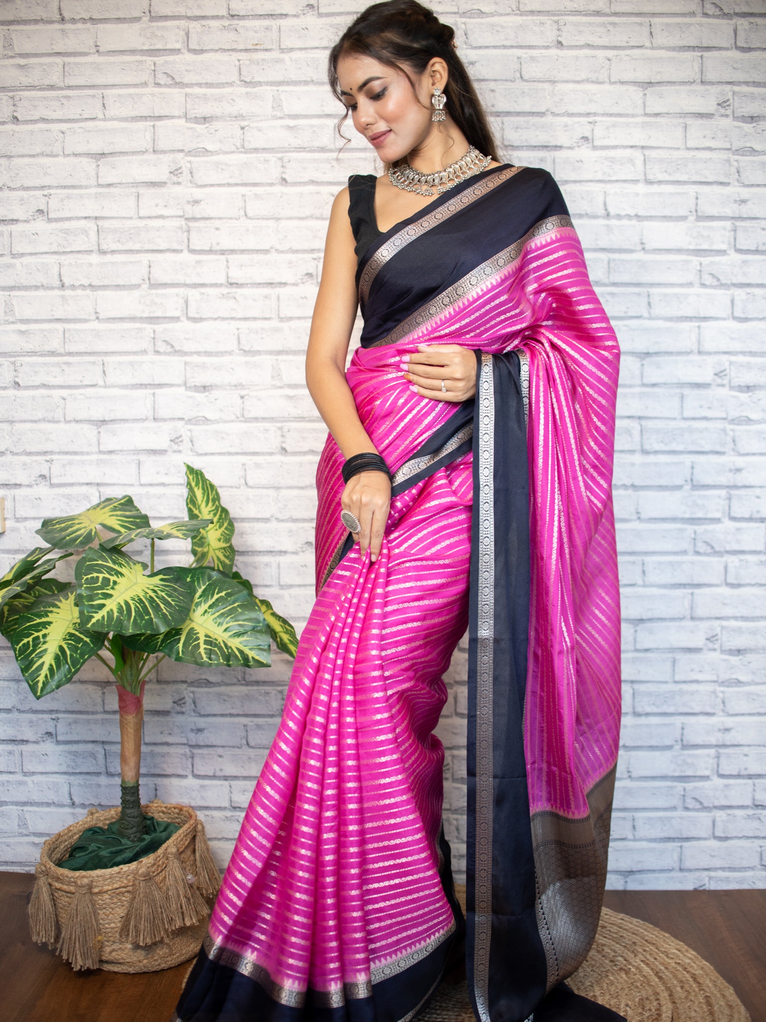 Banarasi Cotton Silk Saree with Satin Contrast Border-Pink