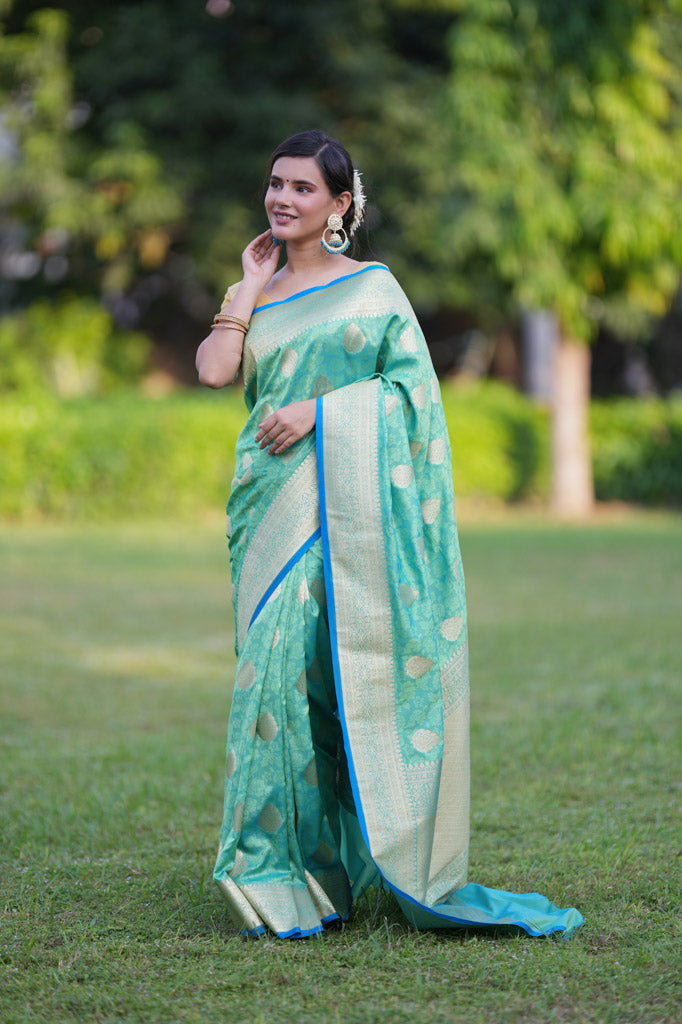 Banarasi Art Katan Silk Saree With Zari Buta Weaving & Tanchoi Weaving-Sea Green