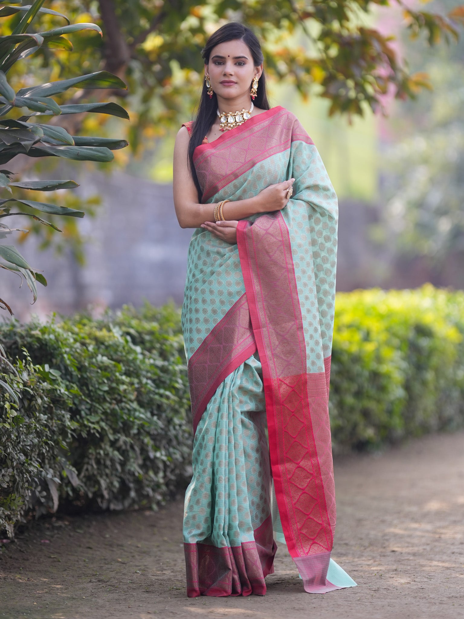 Banarasi Kota Check Saree With Contrast Border - Pastel Green