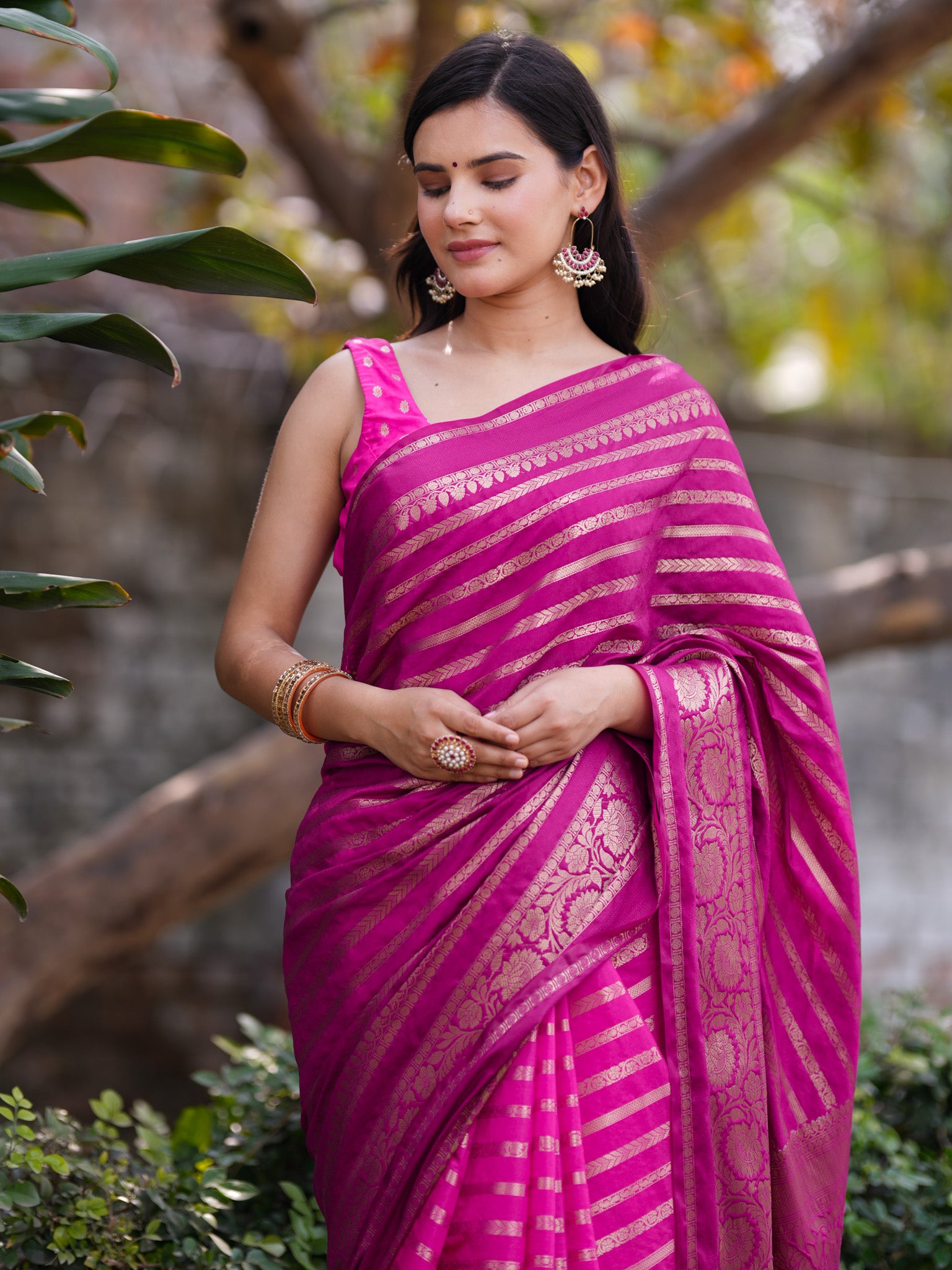 Banarasi Cotton Silk Saree With Zari Weaving & Border - Pink