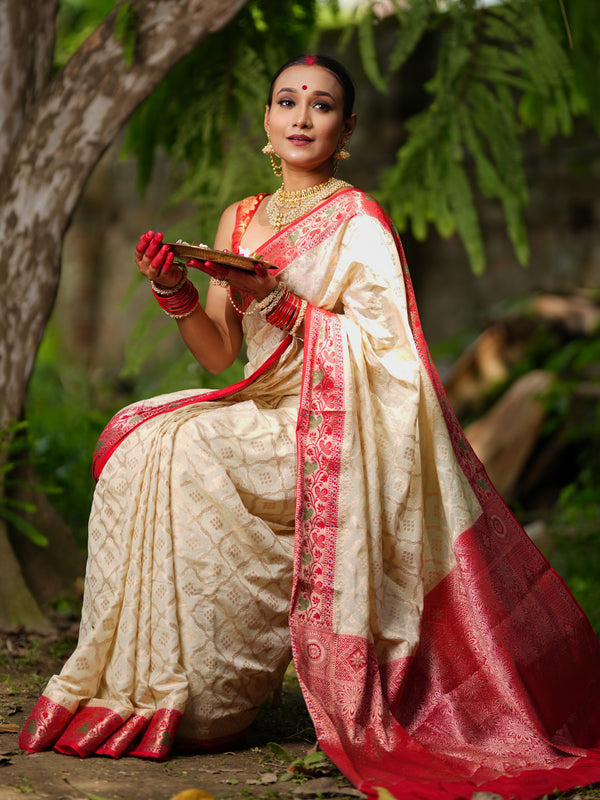 Banarasi Semi Silk Saree With Contrast Border-Off White & Red