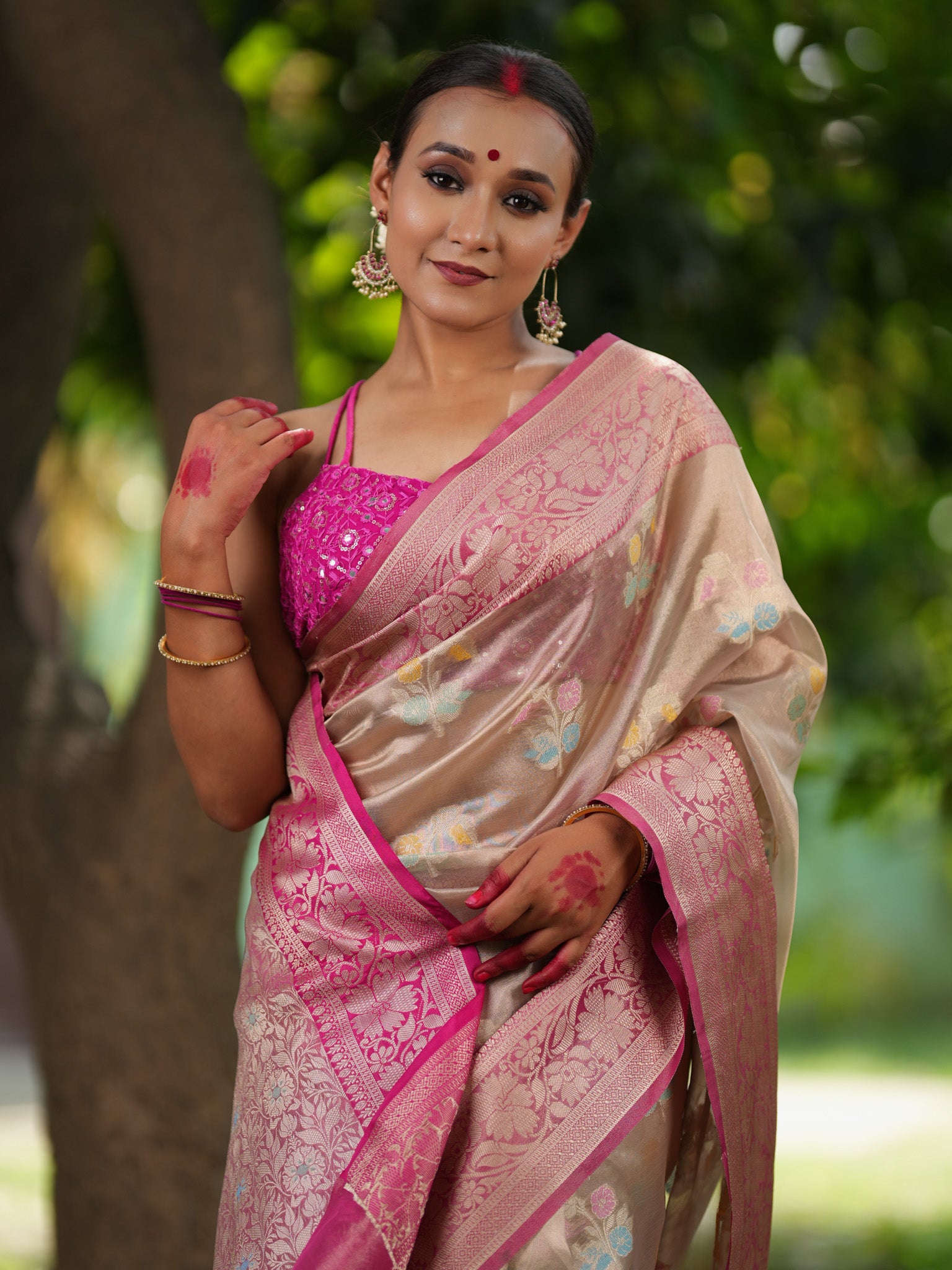 Banarasi Tissue Saree With Silver Zari & Contrast Border - Grey