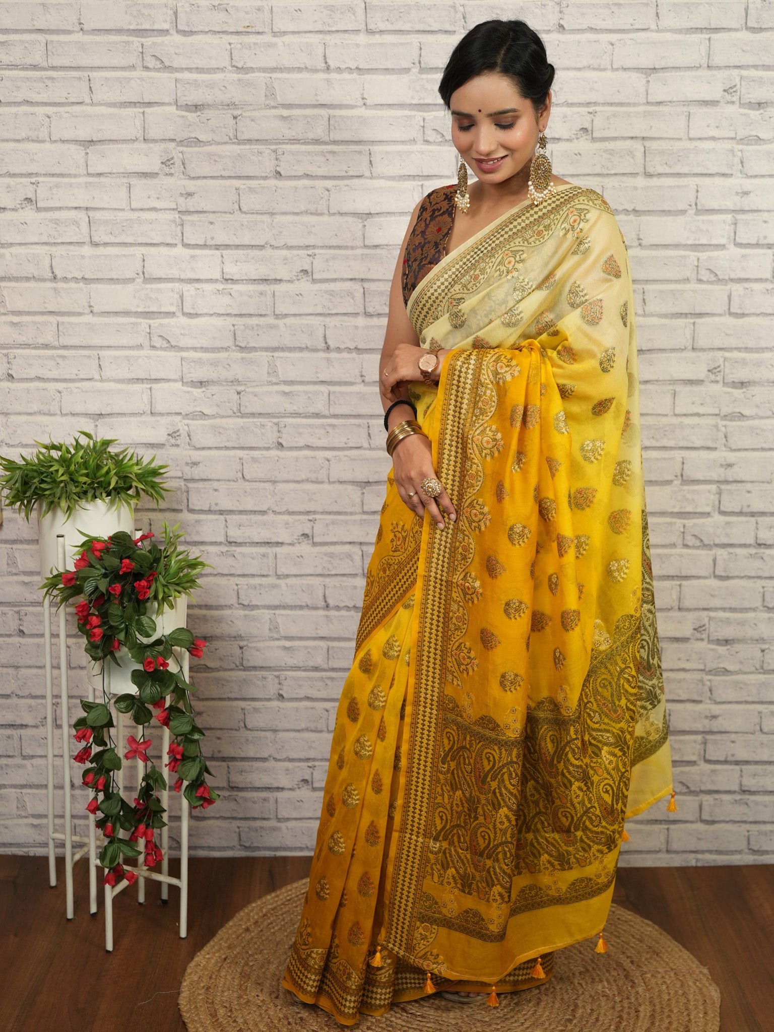 Banarasi Dual Shade Pure Georgette Saree With Resham Weaving-Yellow & White