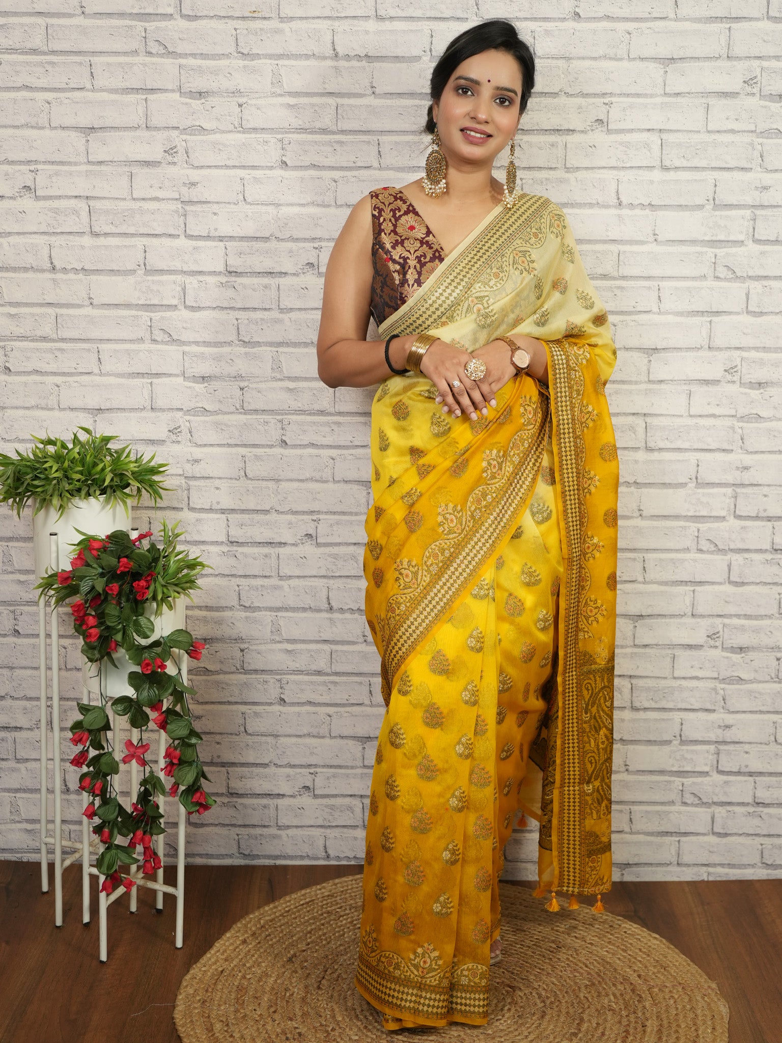 Banarasi Dual Shade Pure Georgette Saree With Resham Weaving-Yellow & White