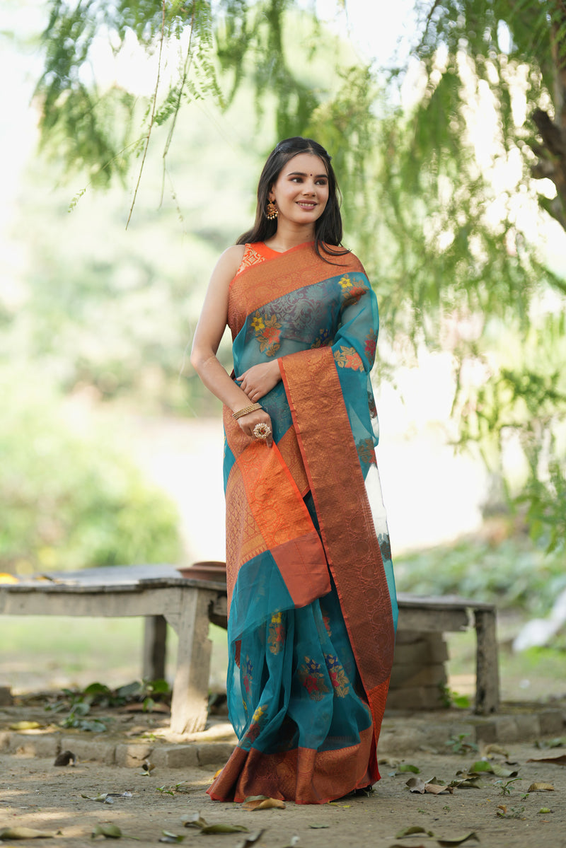 Banarasi Handloom Cotton Saree Copper Zari Weaving-Green