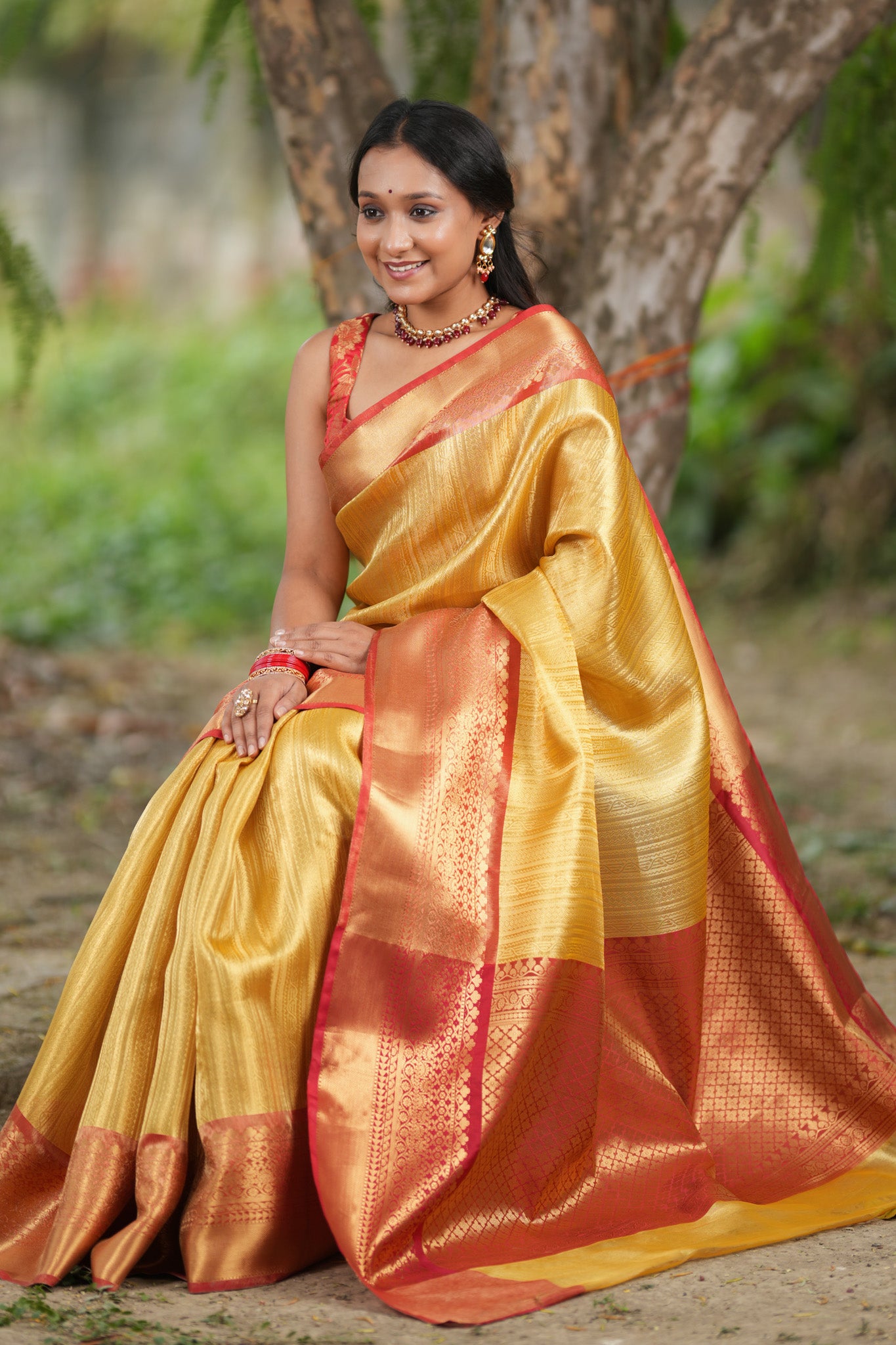 Banarasi Kora Muslin Saree With Zari Weaving & Contrast Border- Gold