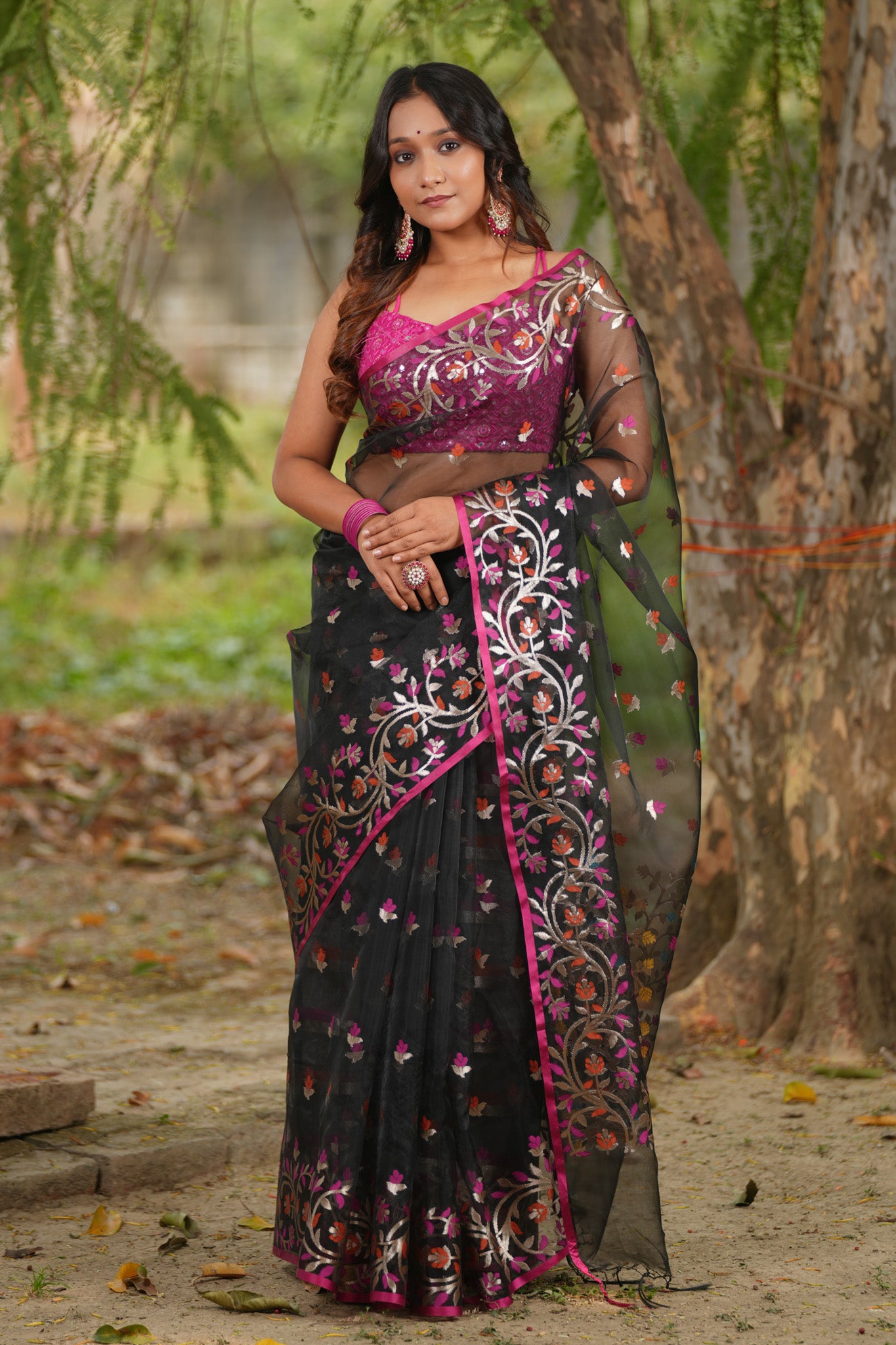 Banarasi Organza Saree With Zari Weaving & Border - Black