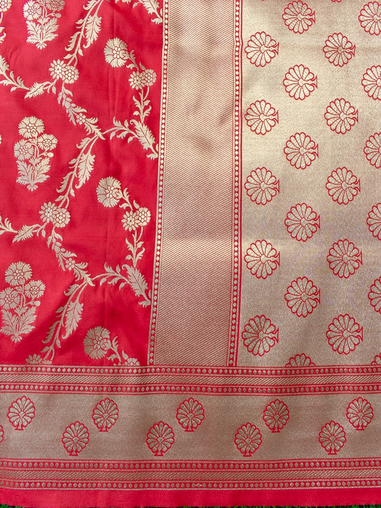 Banarasi Art Katan Silk Saree With Meena Floral Jaal Weaving-Red