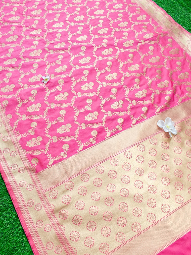 Banarasi Art Katan Silk Saree With Meena Floral Jaal Weaving-Light Pink