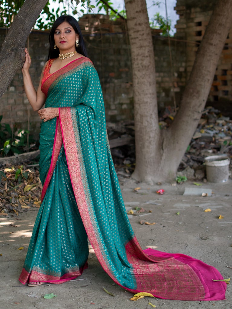 Banarasi Pure Georgette Saree With Antique Zari Buti Weaving & Contrast Border-Teal & Red