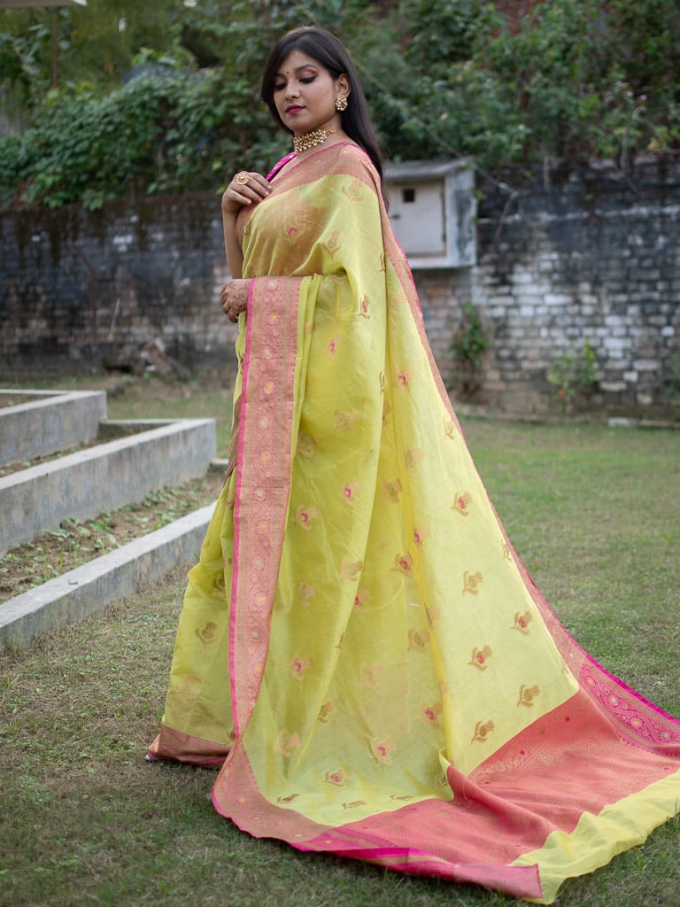 Banarasi Cotton Silk Resham & Meena Floral Weaving Saree & Contrast Border-Green