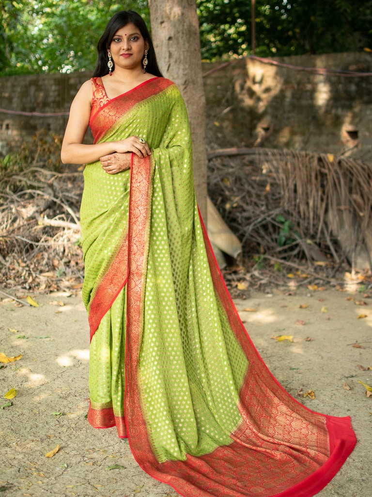 Banarasi Pure Georgette Saree With Antique Zari Buti Weaving & Contrast Border-Green & Red