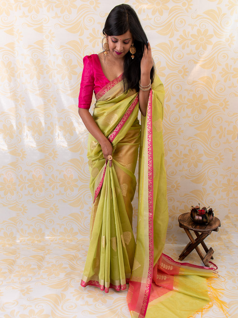 Banarasi Soft Cotton Resham Buti Weaving Saree With Contrast Narrow Border-Green