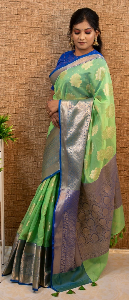 Banarasi Semi Silk Saree With Contrast Floral Buti Weaving Border-Green