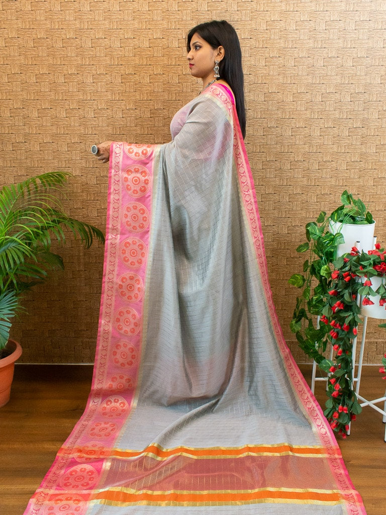 Banarasi Cotton Silk Saree Check Weaving & Contrast Buta Border-Grey & Pink